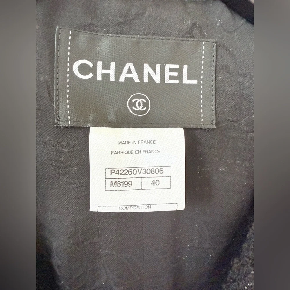 Chanel Black Silver Jacket & Skirt set CC Gripoix buttons Wool blend Vintage 40